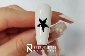 海口紅妝美甲培訓學(xué)校簡易版五角星畫法教程